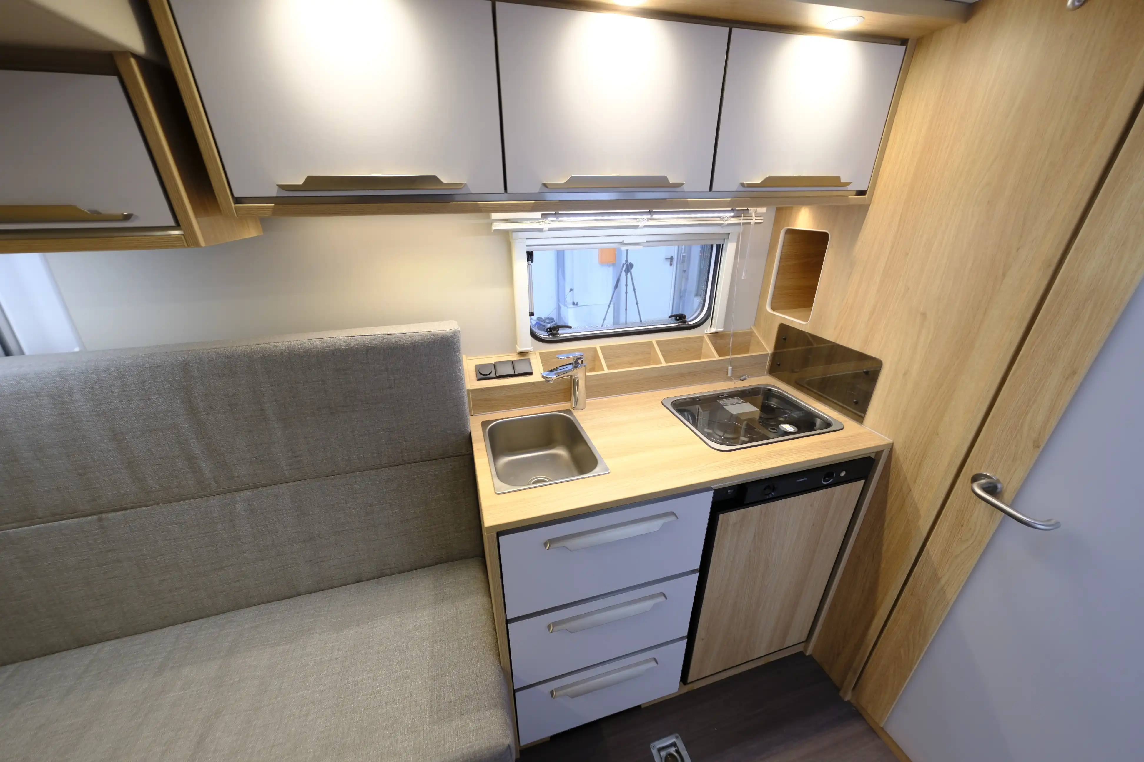 KNAUS Deseo 400 TR